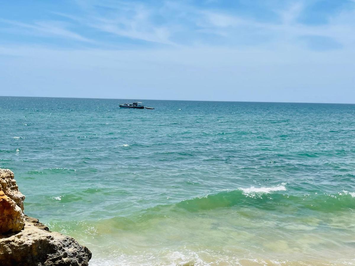 On The Beach Stunning Apartment Albufeira Olhos De Agua 외부 사진