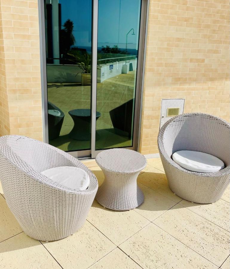 On The Beach Stunning Apartment Albufeira Olhos De Agua 외부 사진